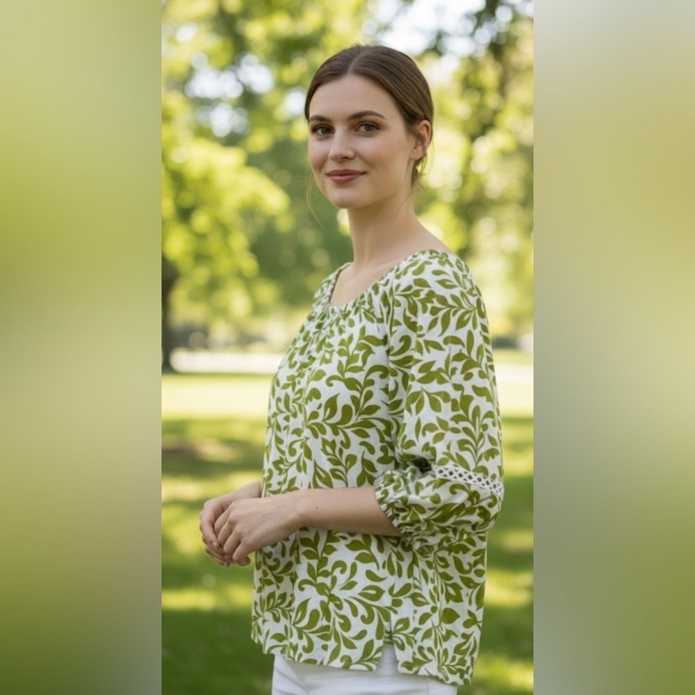 Leaf Patterned Women's Blouse